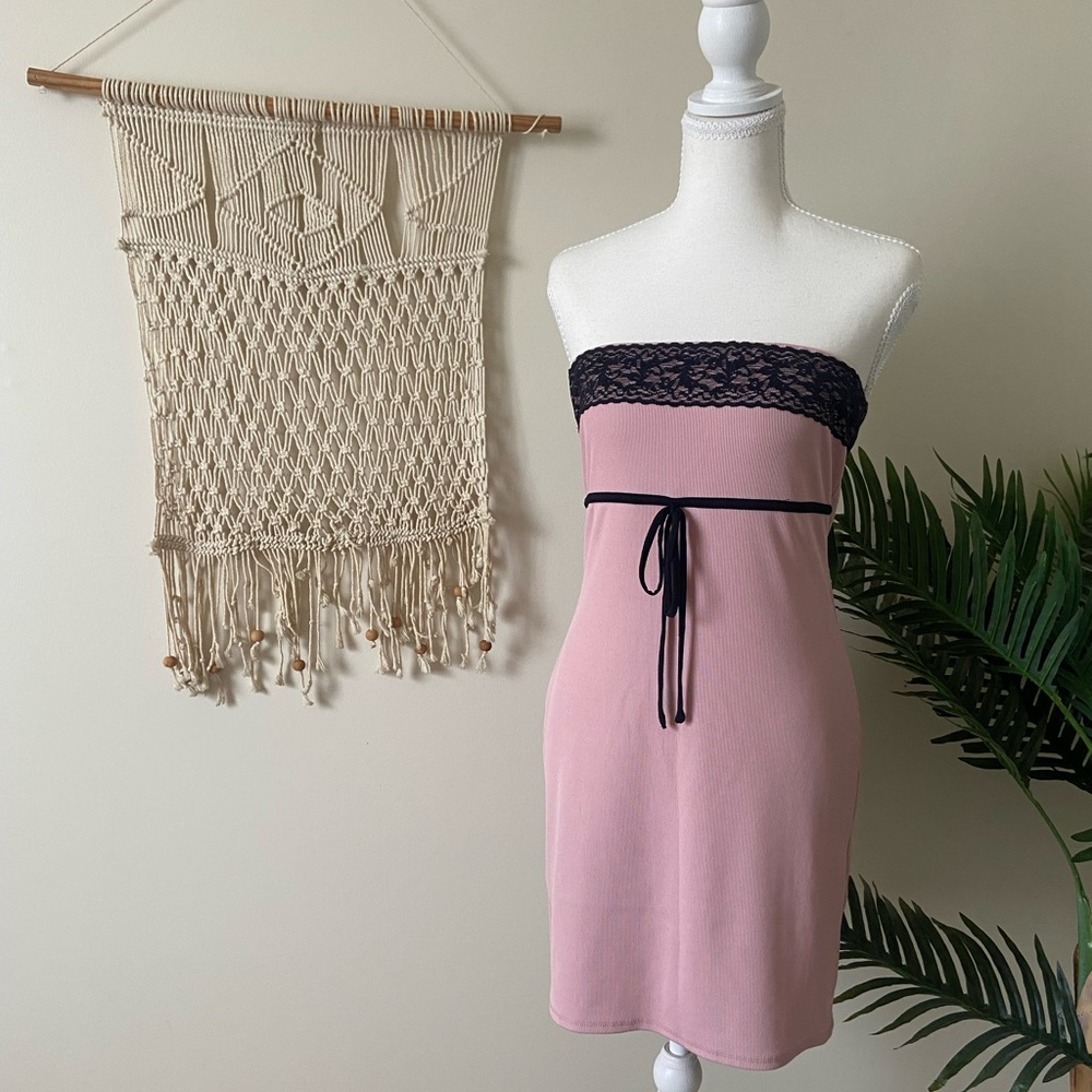 Forever 21 Lace-Trim Tube Mini Dress